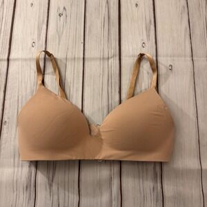 Victoria Secret T-Shirt Lightly Lined Wireless Bra Size 34D Tan Adjustable Sexy